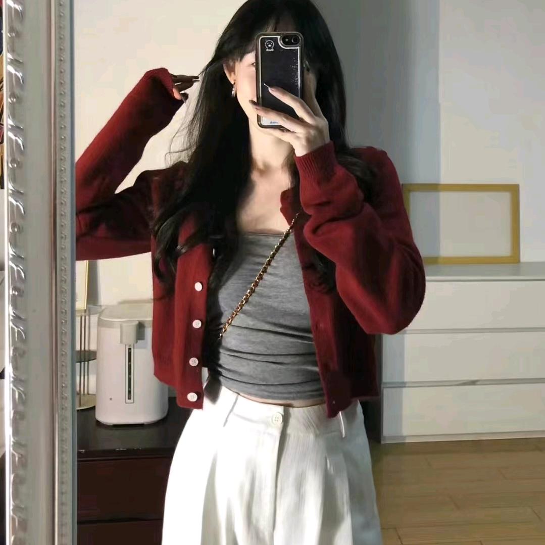 卖衣服的小姐姐
