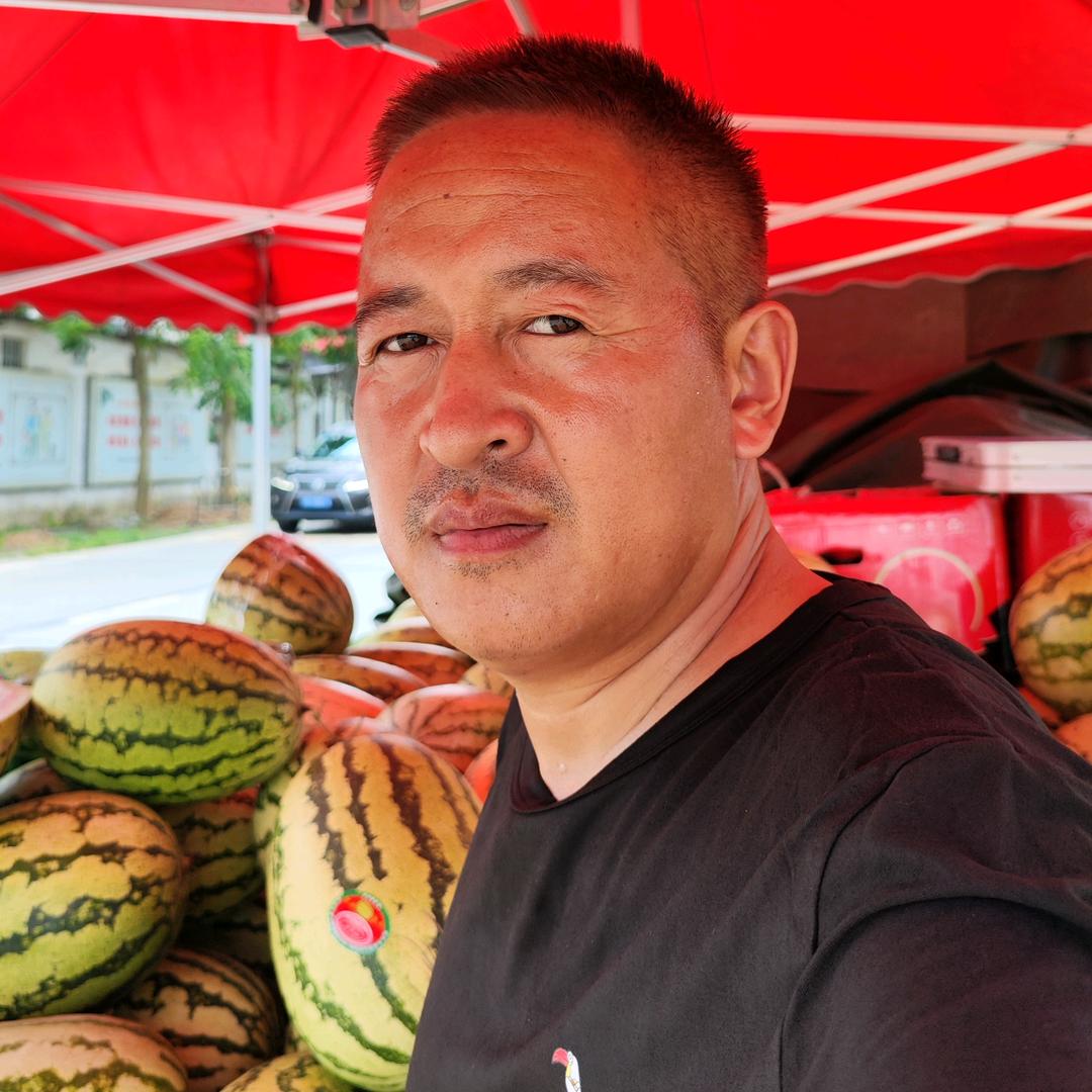松哥摆摊