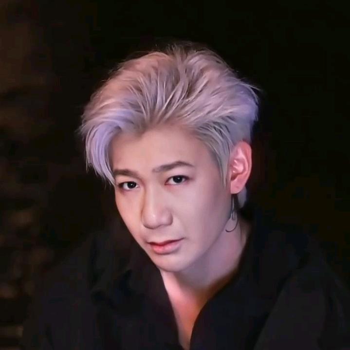 朕也无心朝政