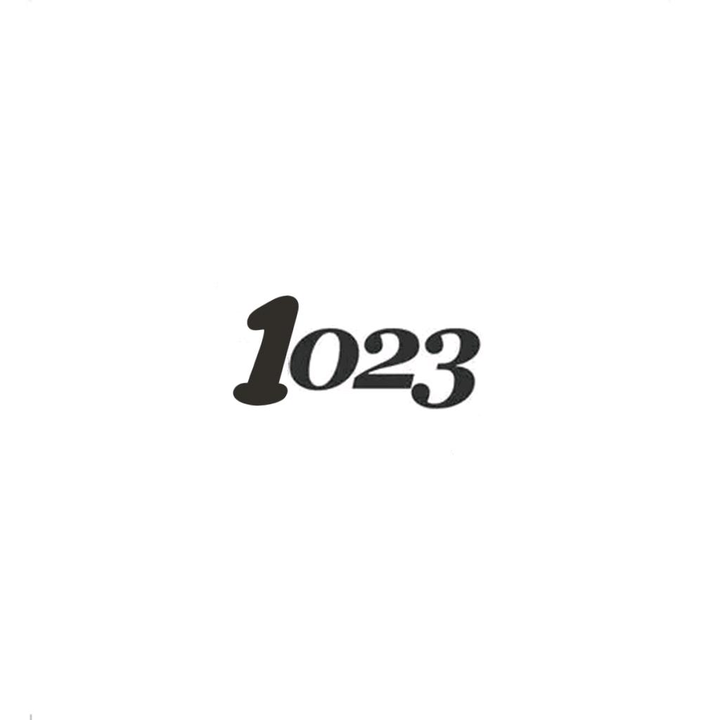 艾菲尔（1023）