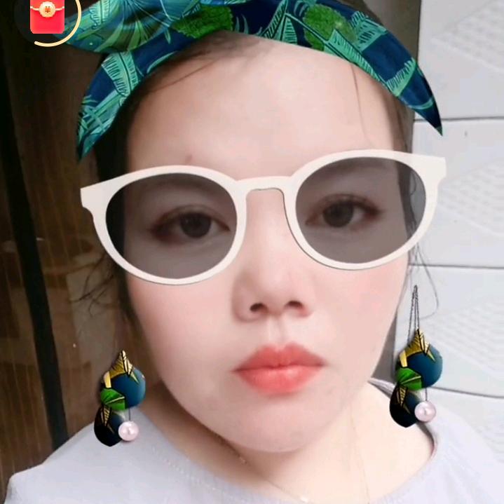小珍。