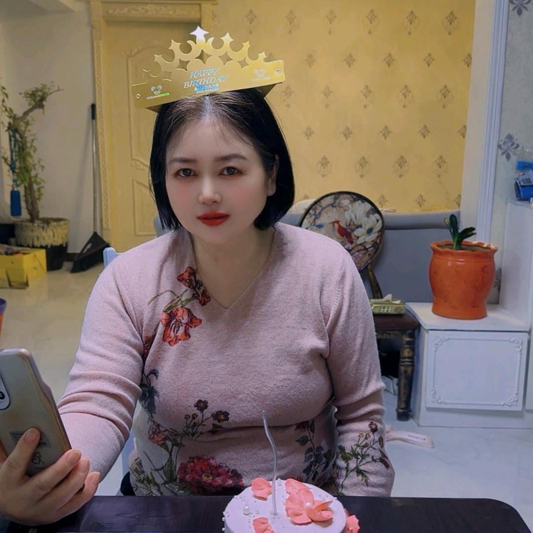 尹姐爱唱歌
