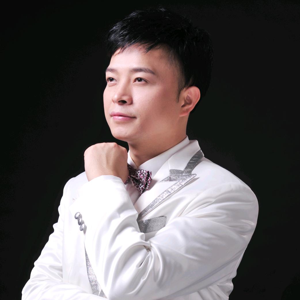 周巍校长教唱歌