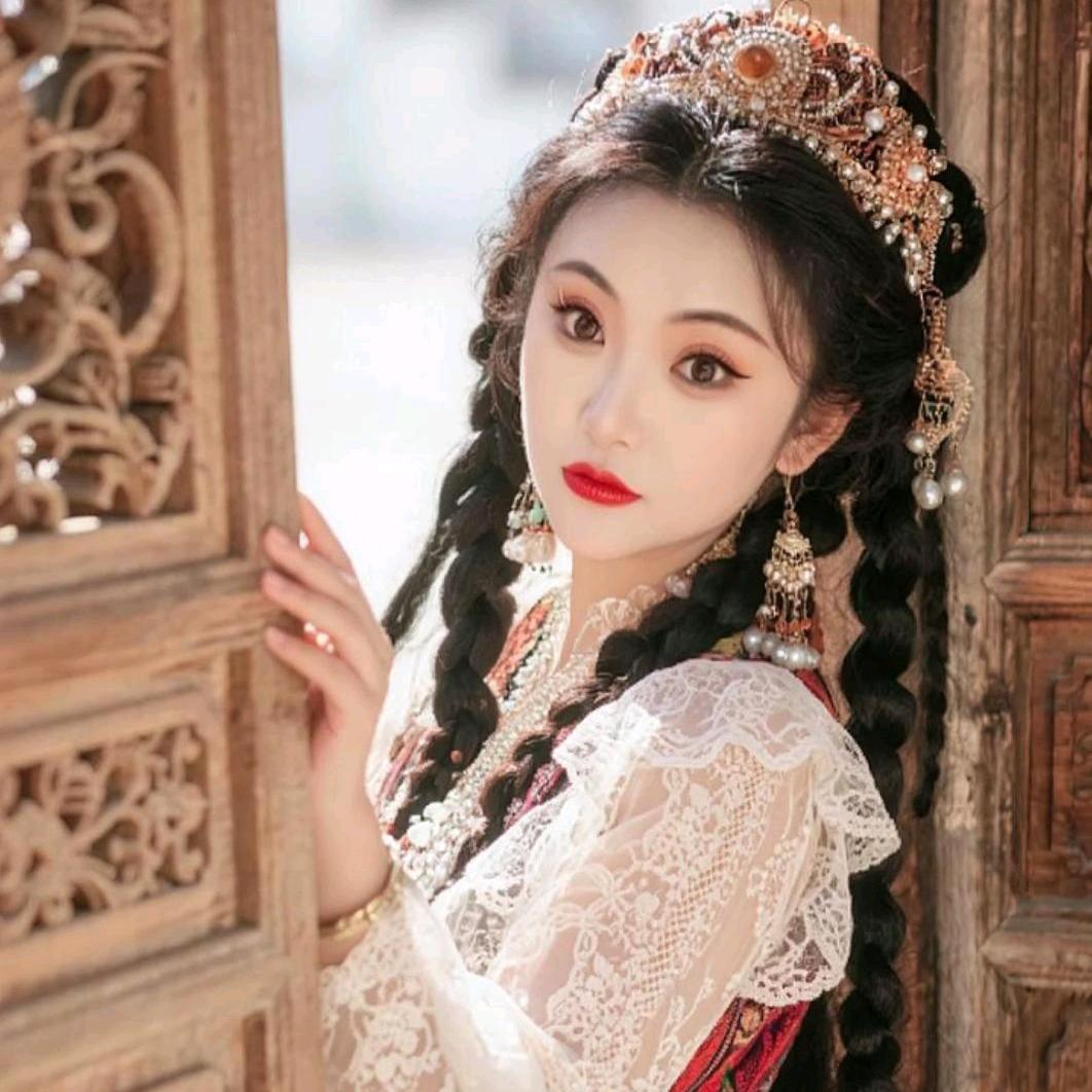 姐的姿态你高攀不起