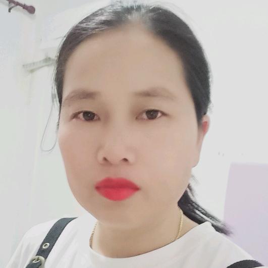 女卡
