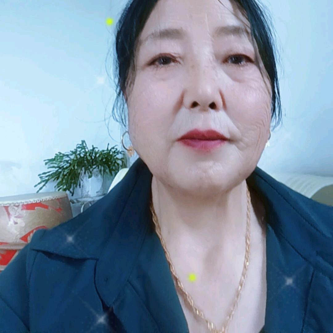 杨隆菊