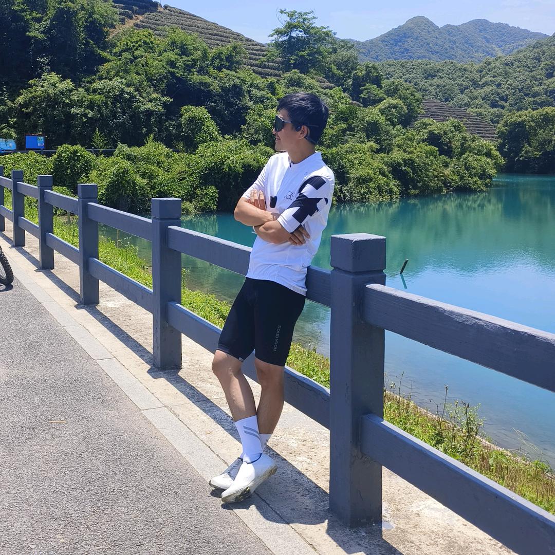 聪哥骑行（骑车上瘾）