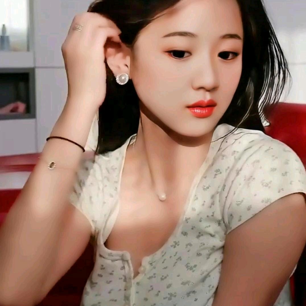 小，红
