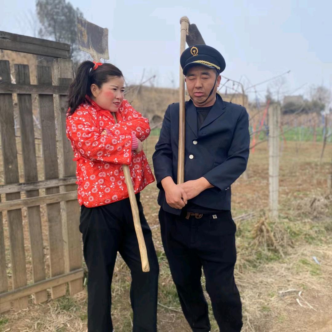 毛子&娟娟(臭狗娃团队)
