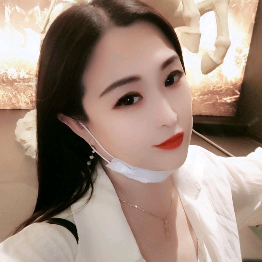 @燕尾蝶🐰每晚十点四十开播