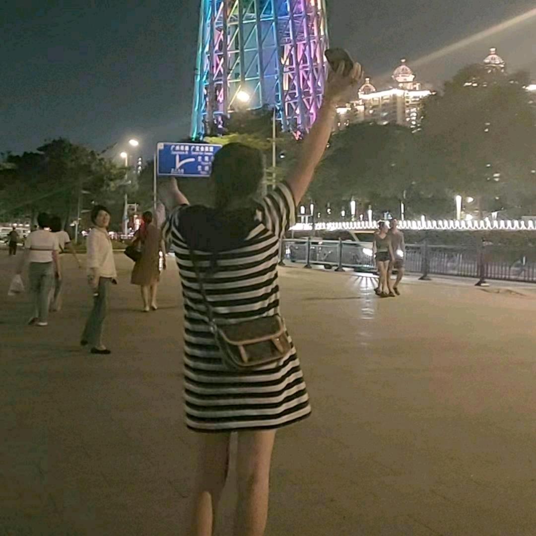 华华《拒绝私聊》