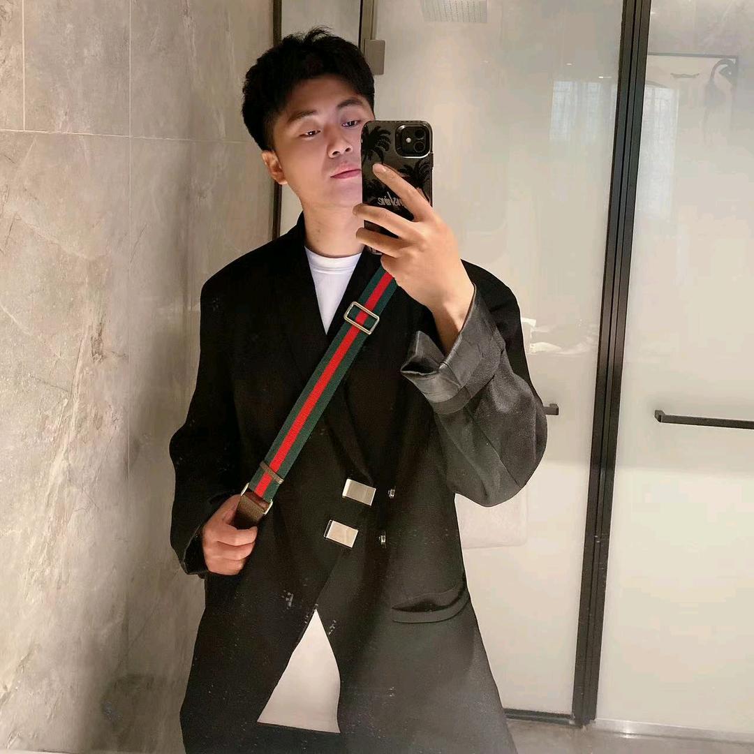 N..