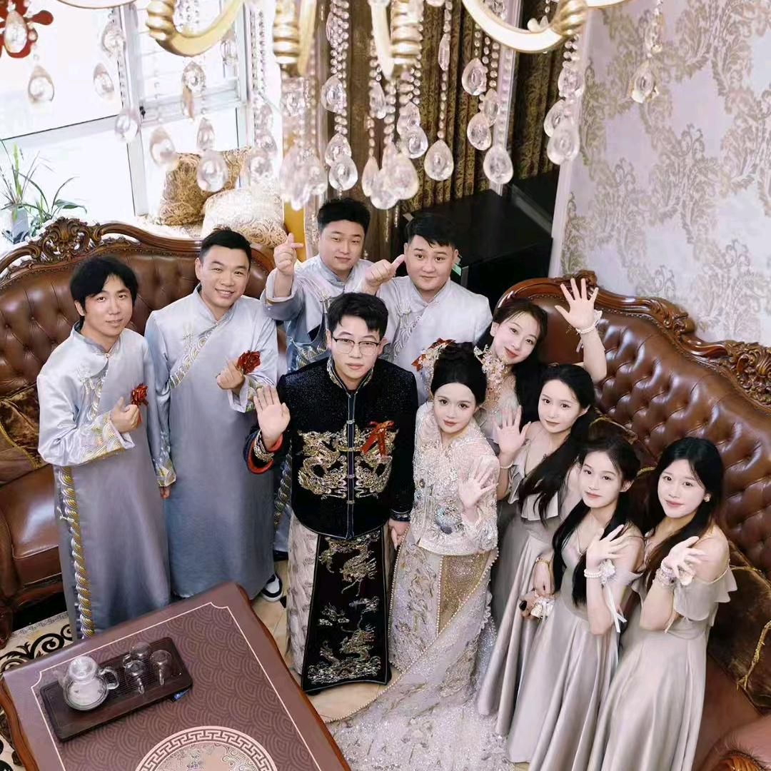 龙阿🐉               ╲