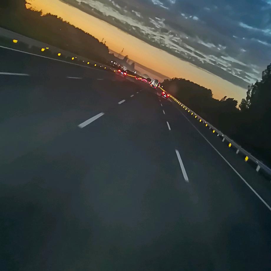 ༺几liang春秋梦