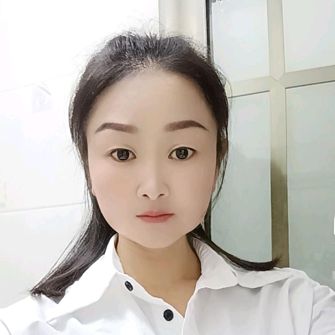 许莉佳