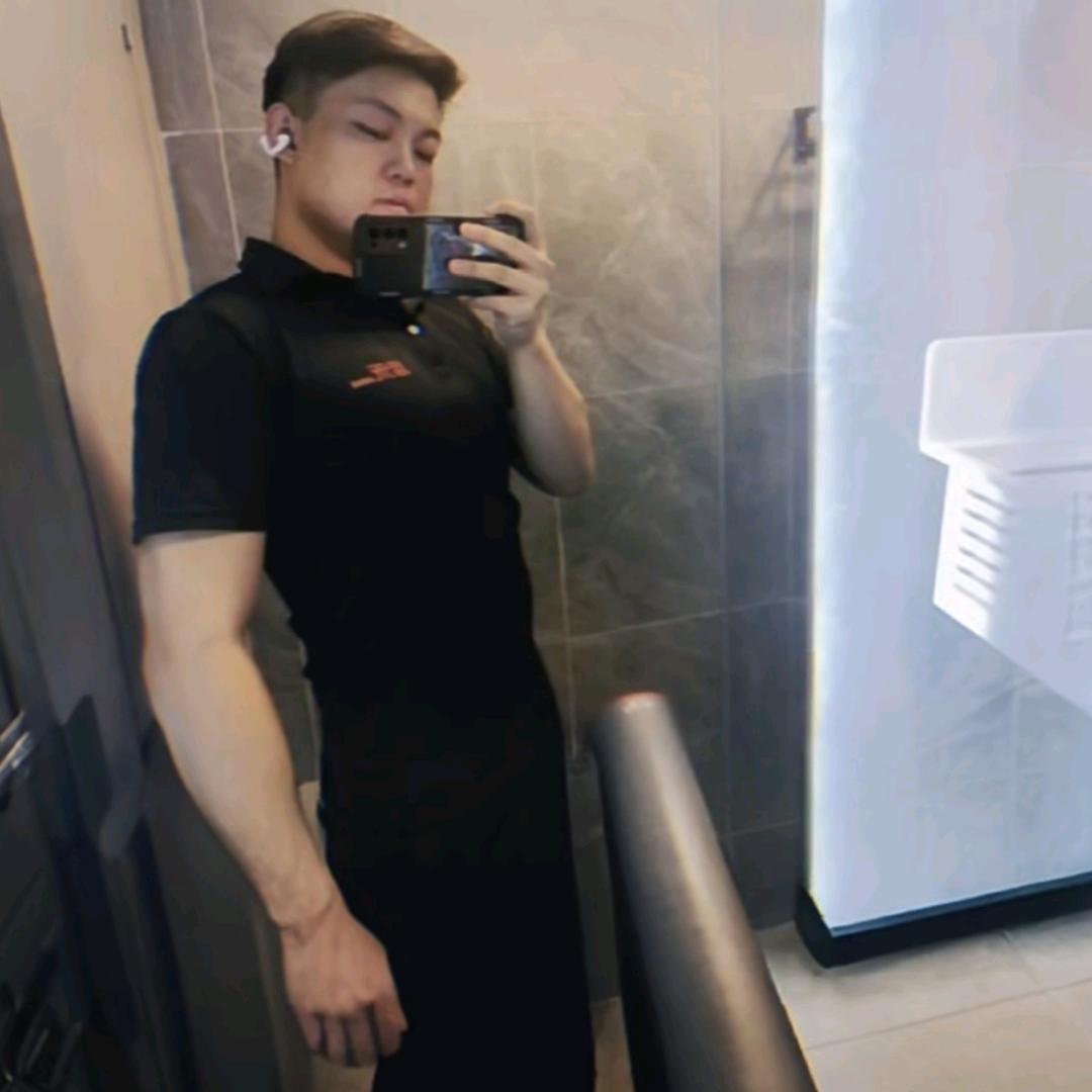 热爱健身的朗晨💪🏼