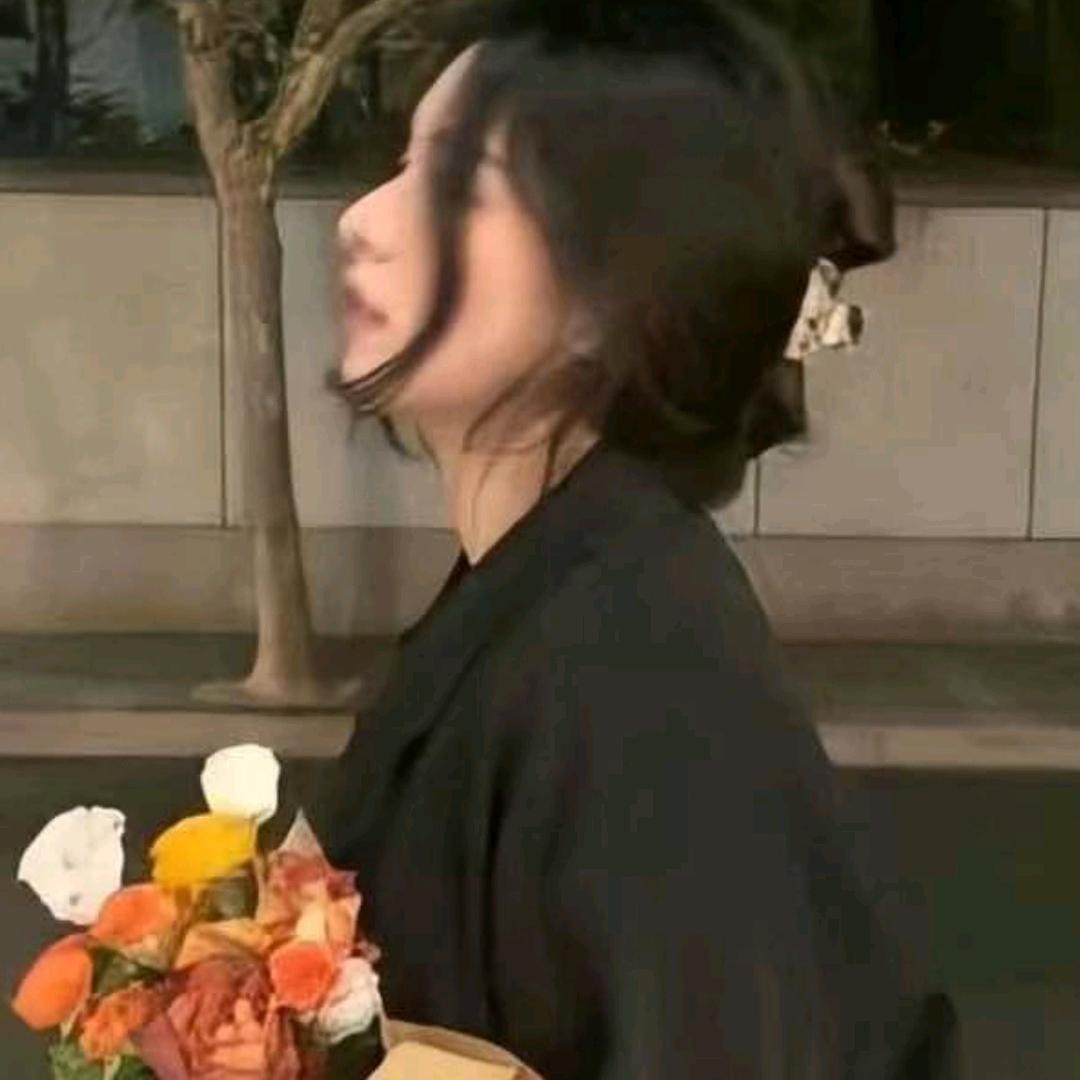 半杯清້茶.💫