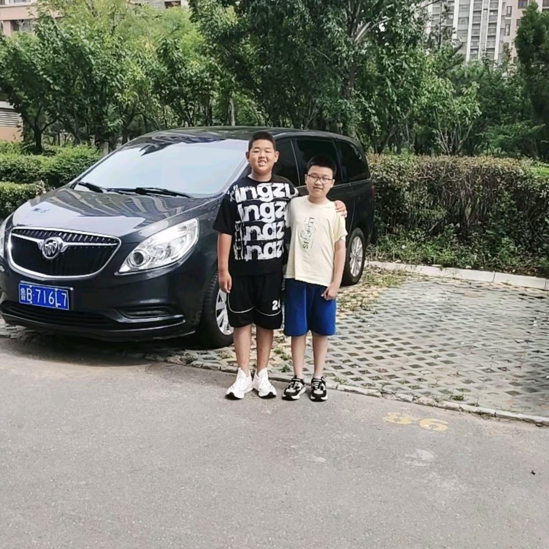 快乐的辰辰