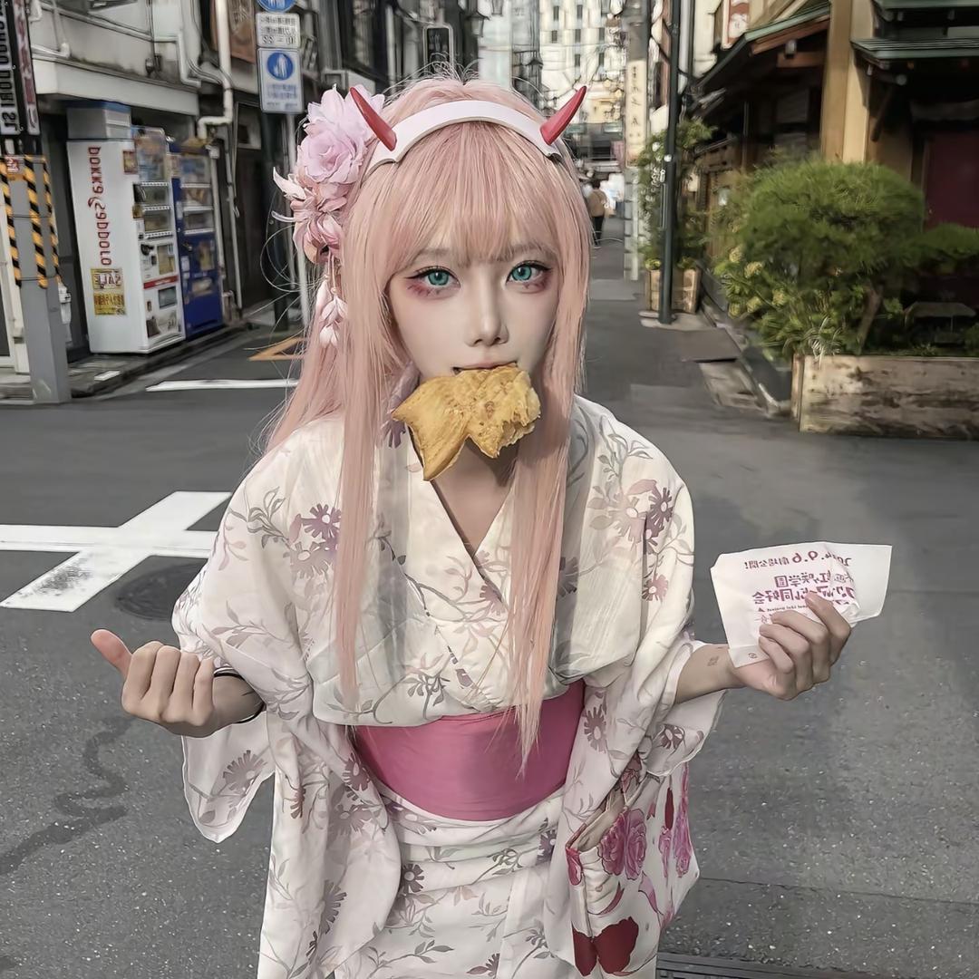 惊鴻落人間.  •︡ ‿ •︠ᐝ