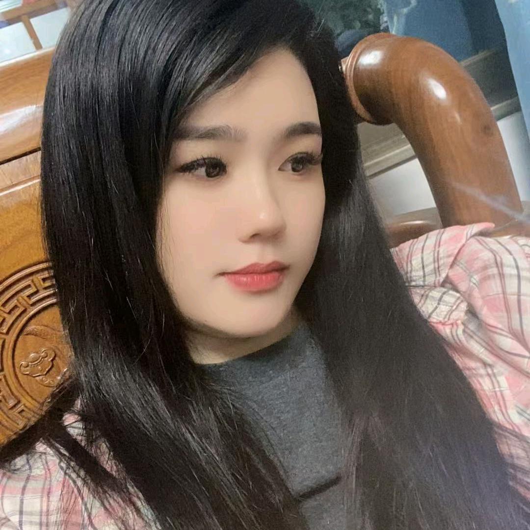 玉哥  半杯人间小酒馆，美容工作室