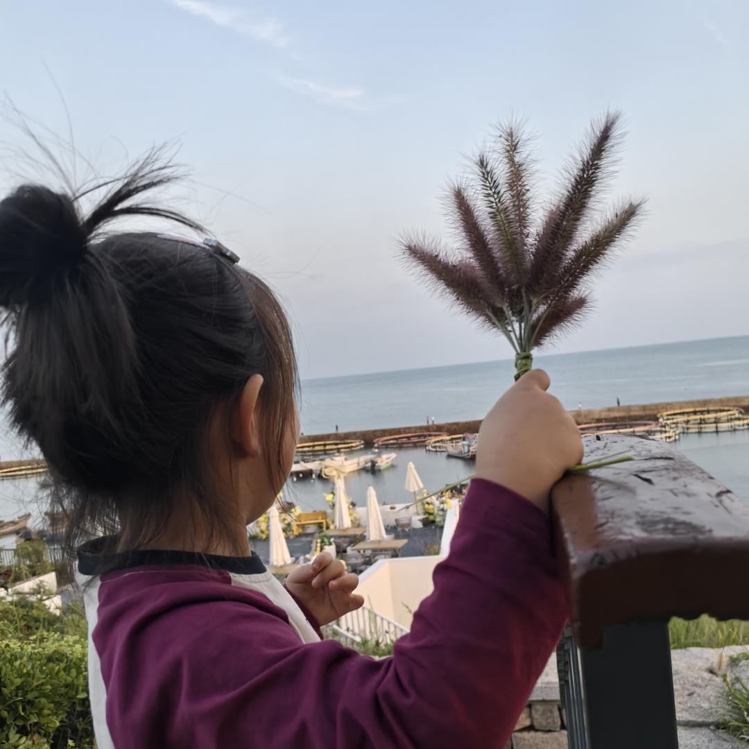 「南门、小战士」
