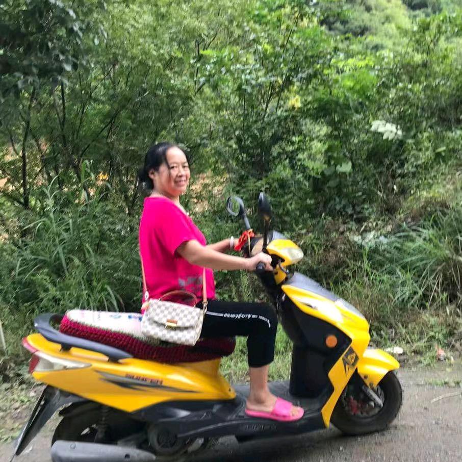 六月的太阳🌺💗🌞💗🌼r