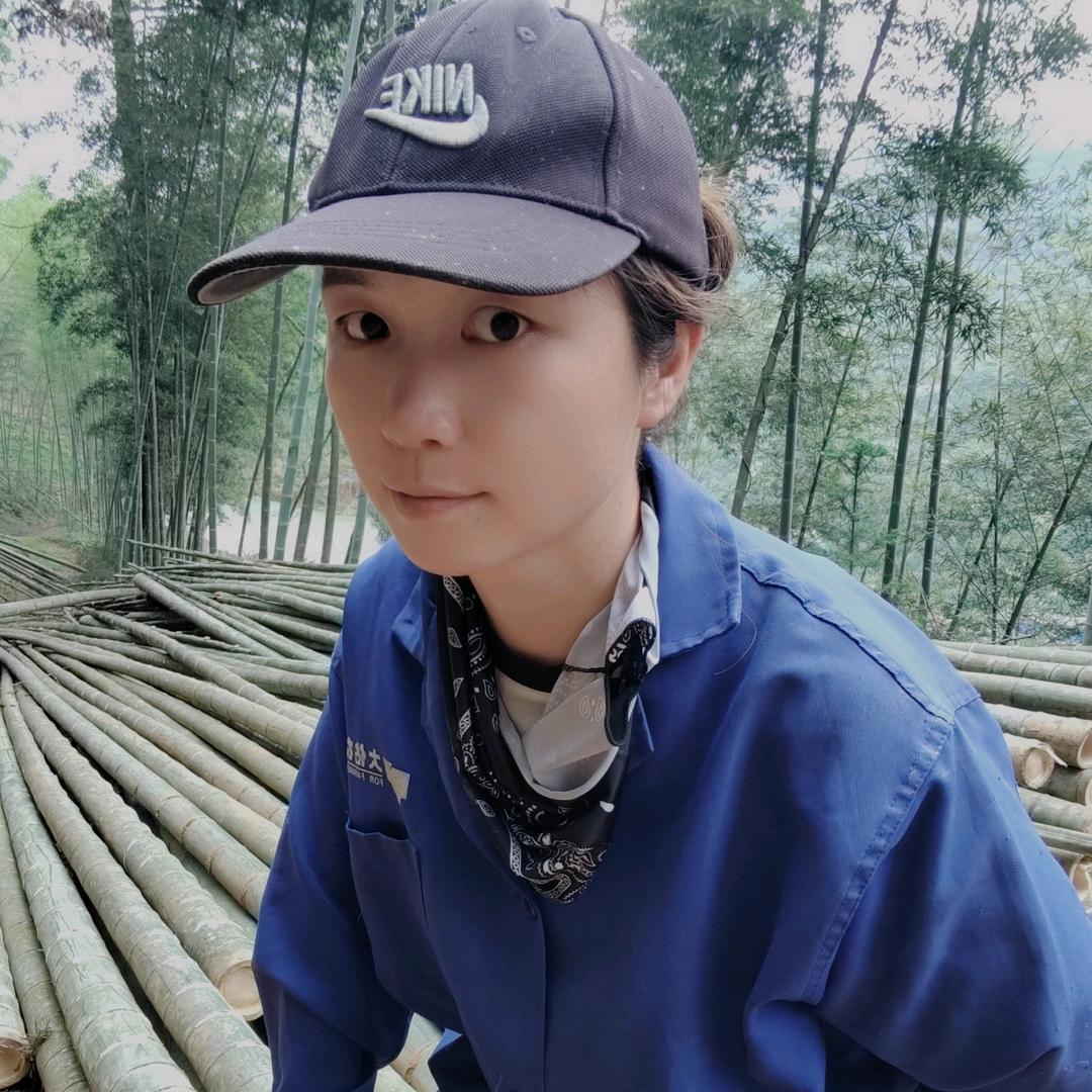 乡村记录秀英