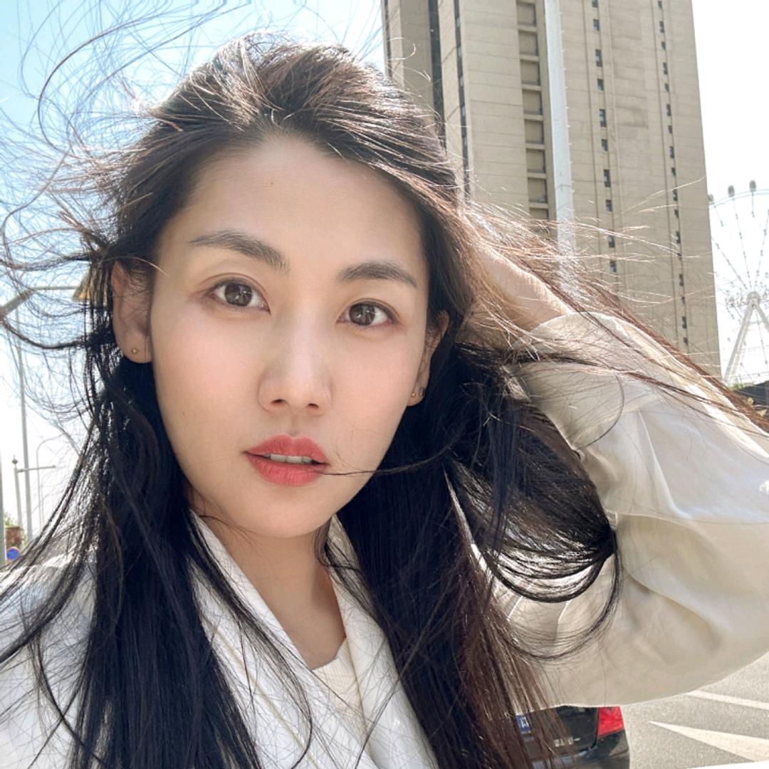 小小晴儿