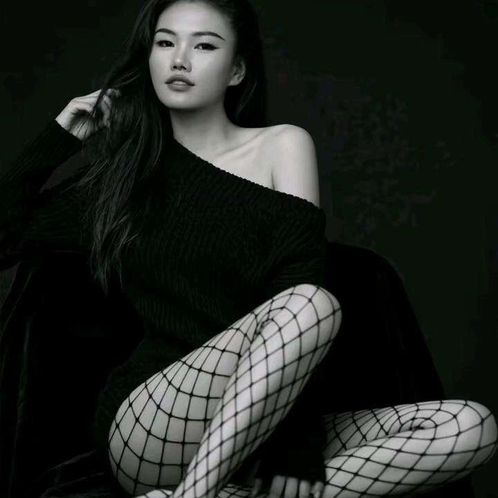 少了热情.情比纸薄