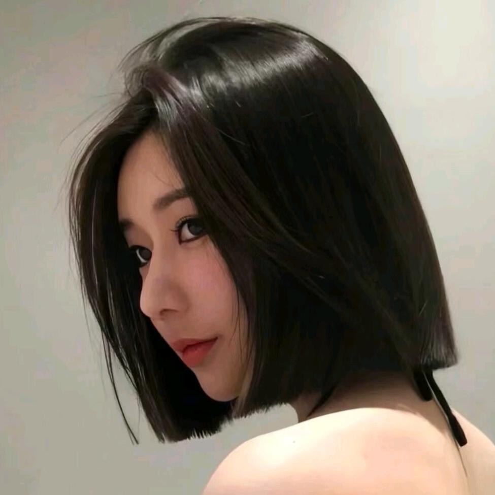 抖音房产小玲子