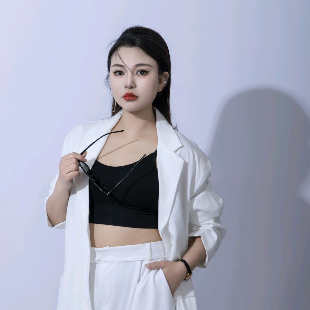 纹绣师婷婷