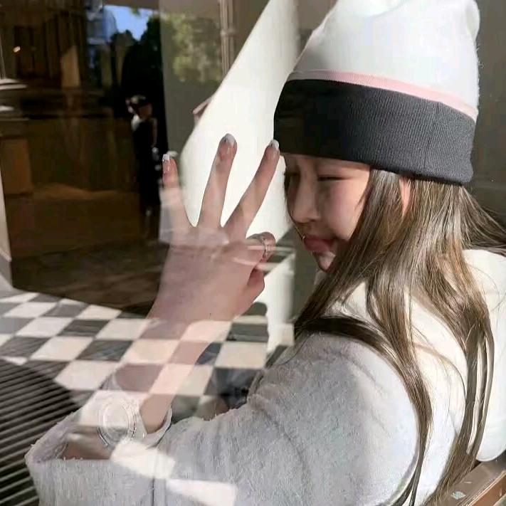 人傻嘴不甜长的难看还没钱