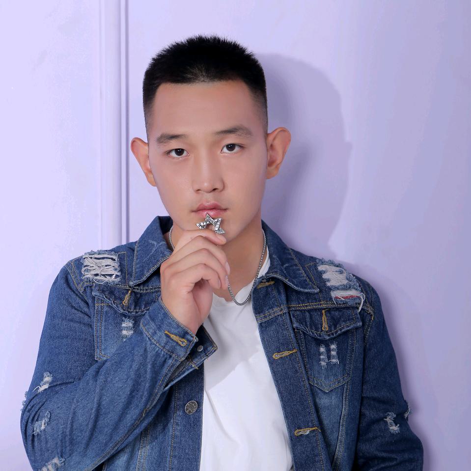 浅蓝,