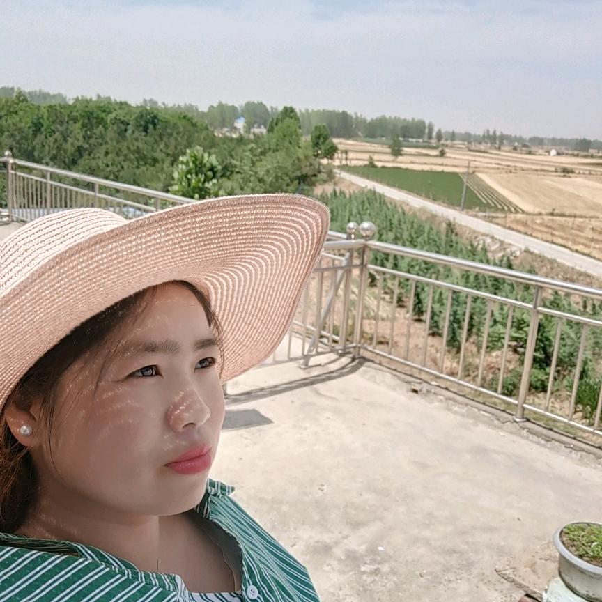 卖鸡的励志小姐姐