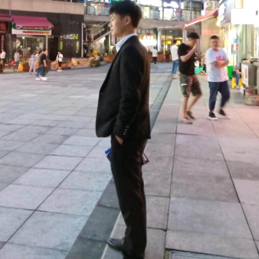小冯