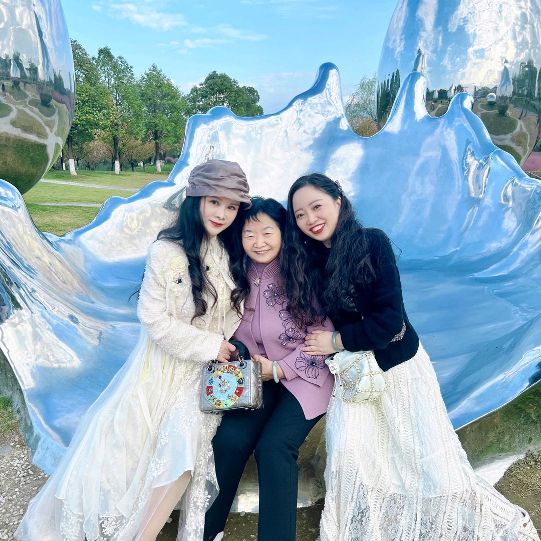 微微小号（大号同名晚上10.10）