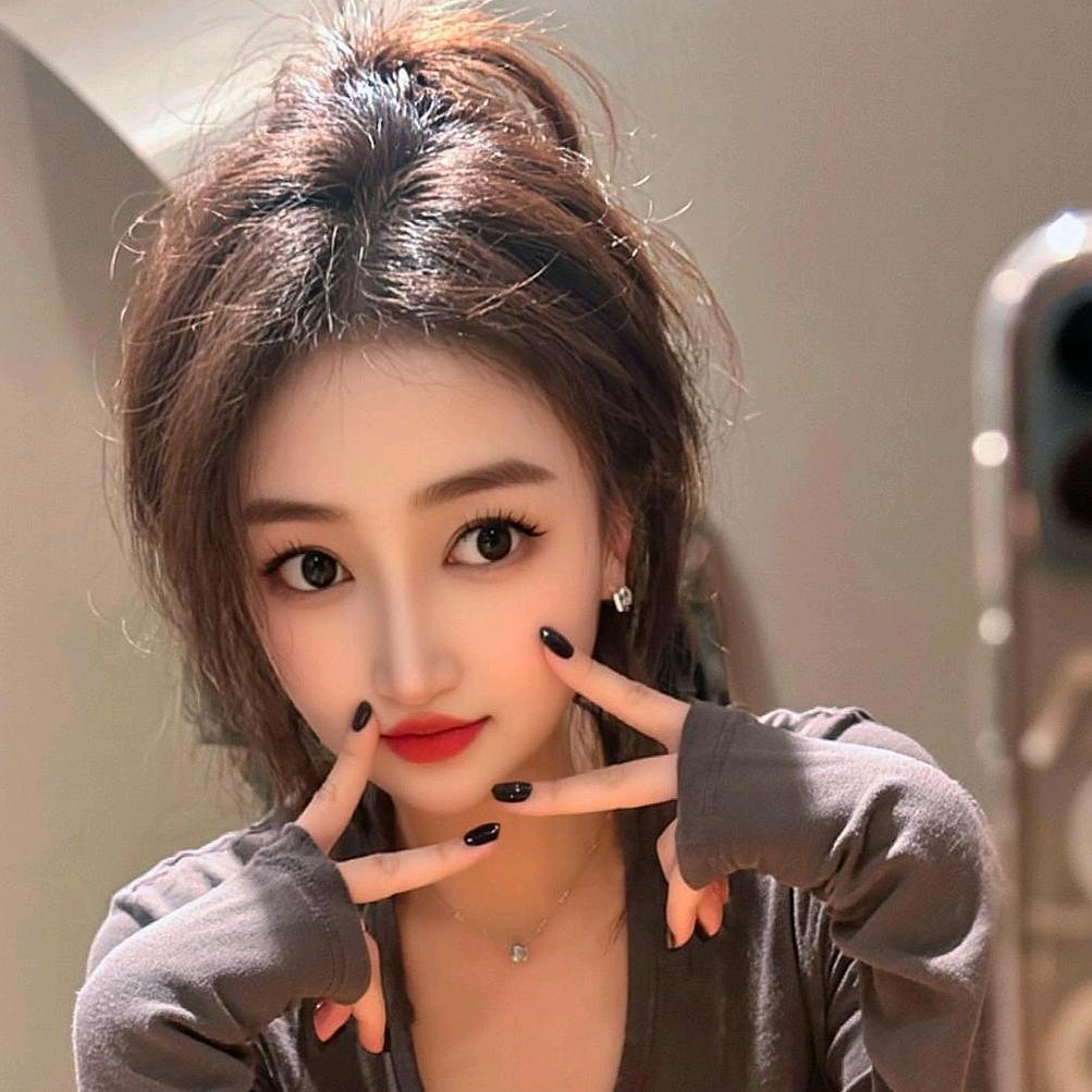 👑.张小脸