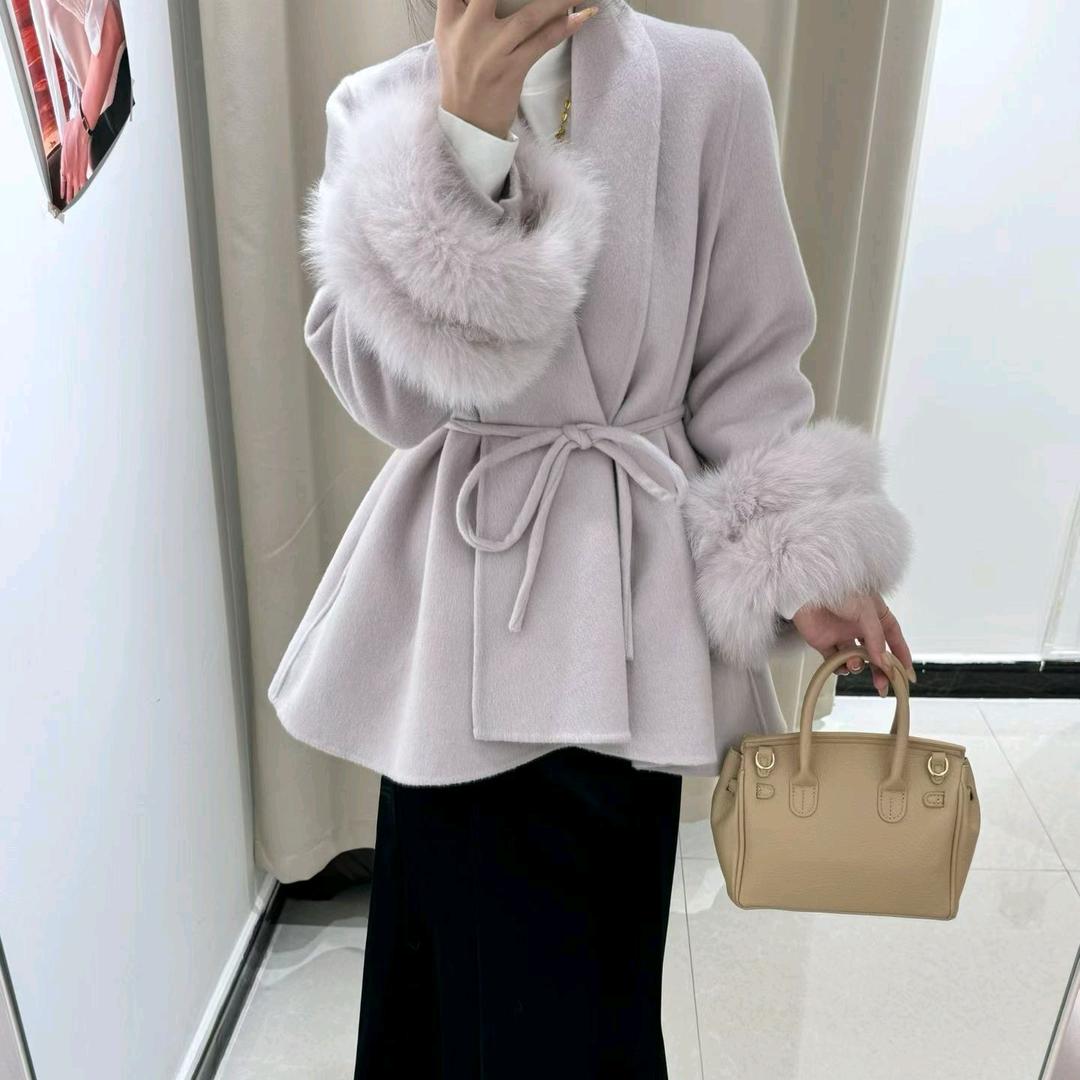 亿静静女装