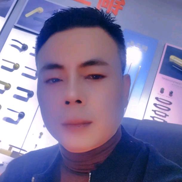 卖锁哥
