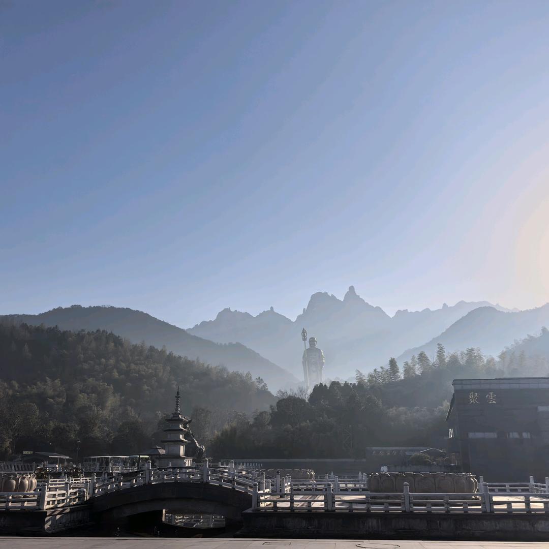 清风过肩犹如故人