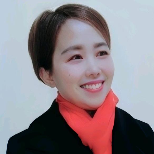 秀亦