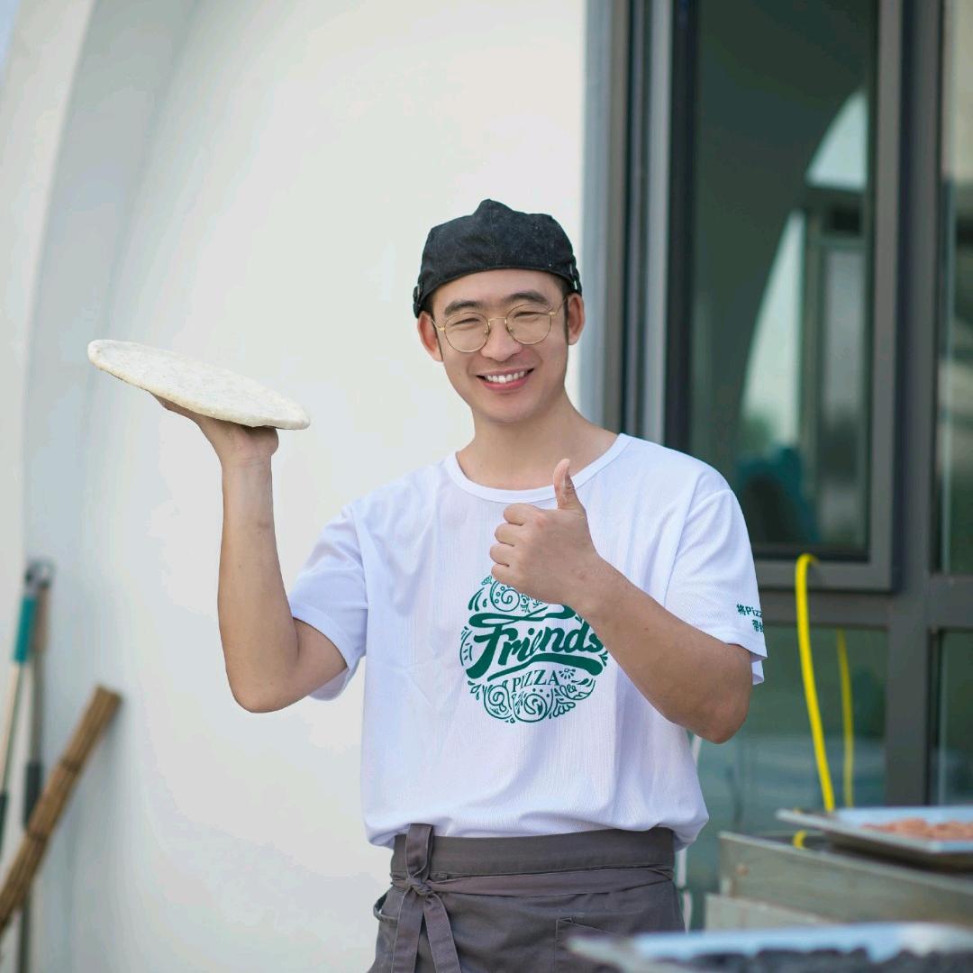 做比萨的大海哥