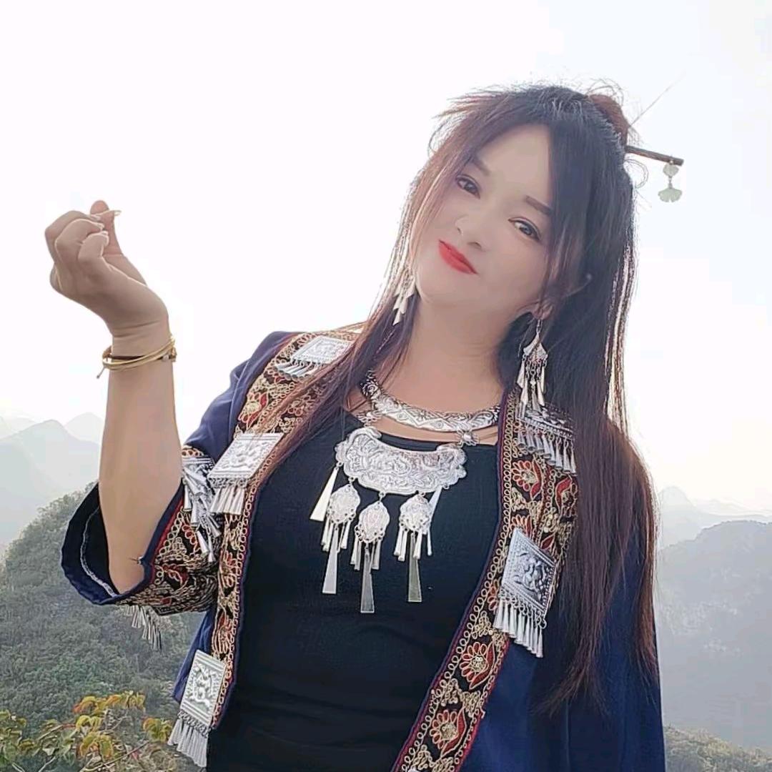 琳 琳.