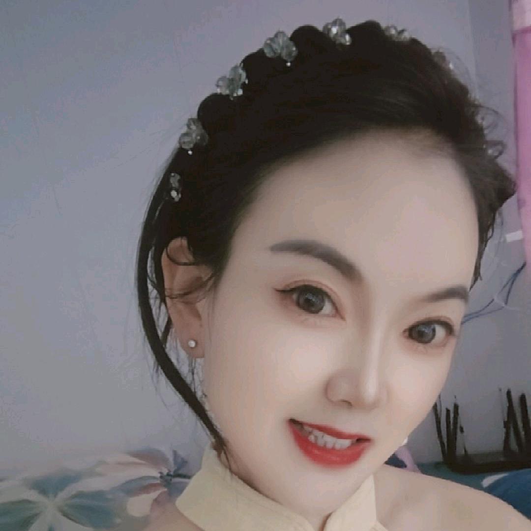 我是一只小奶猫🐱