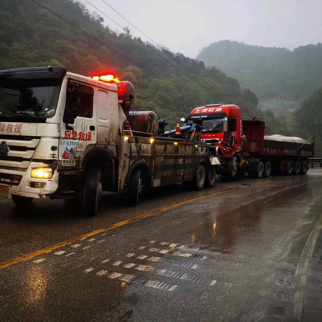 绵阳拖车救援-船長