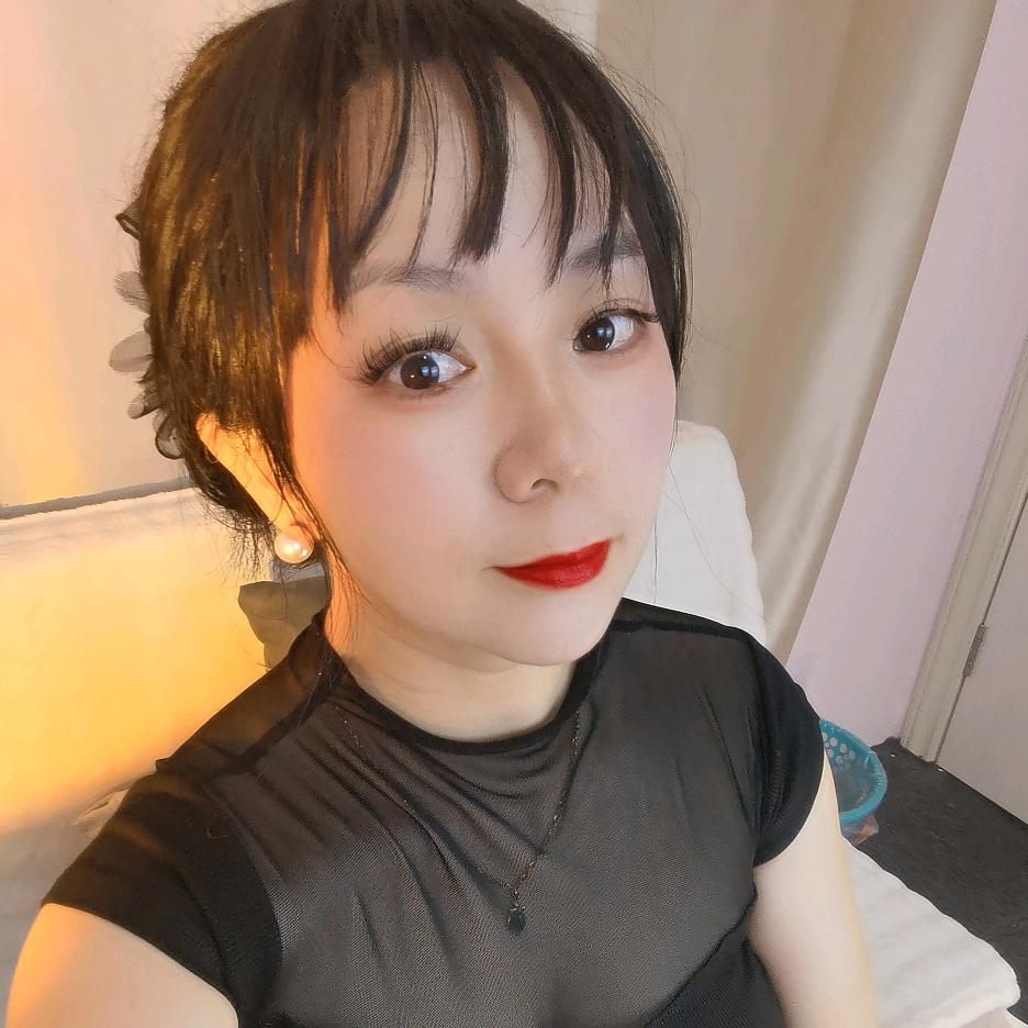 姿姿吃不饱