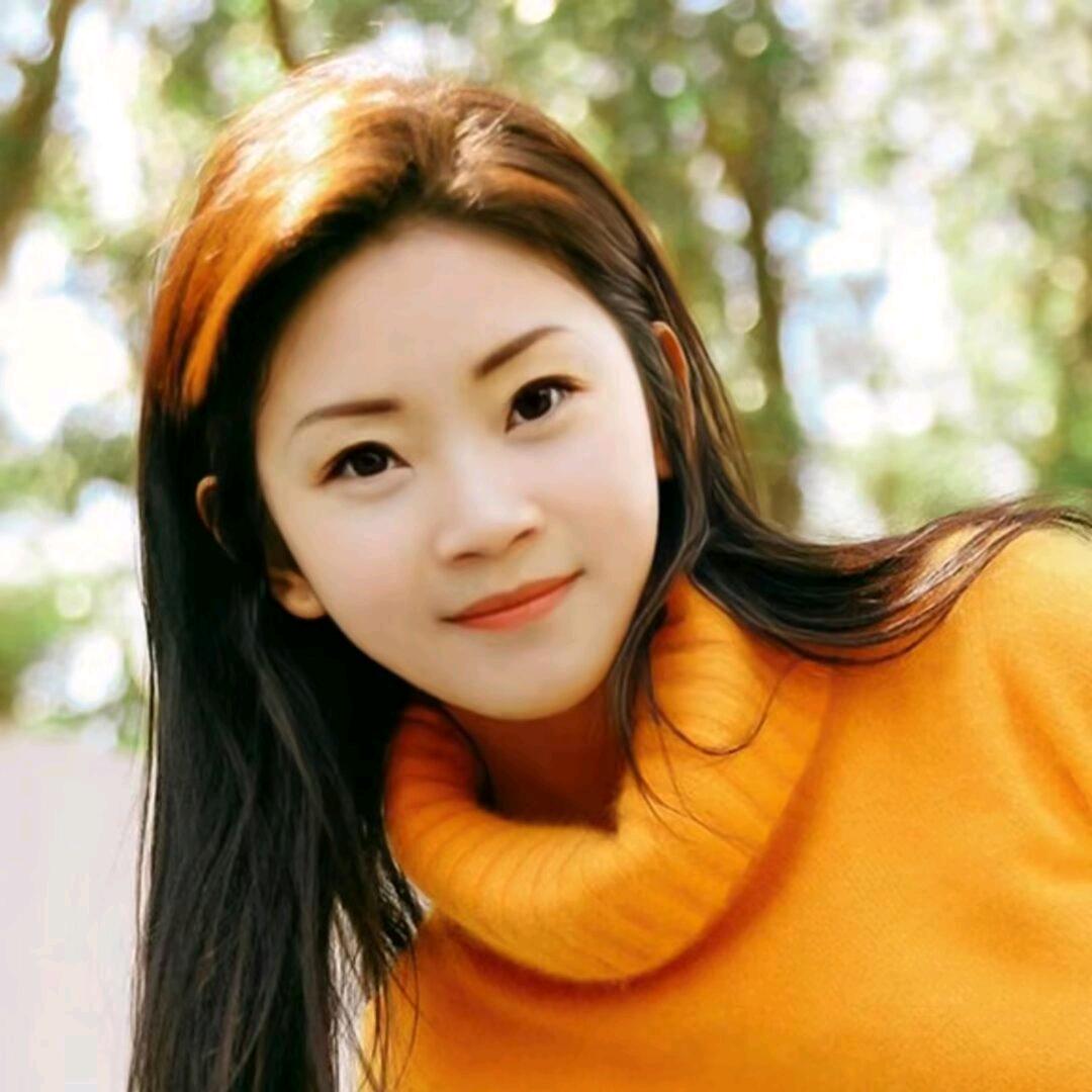 小芳穿搭