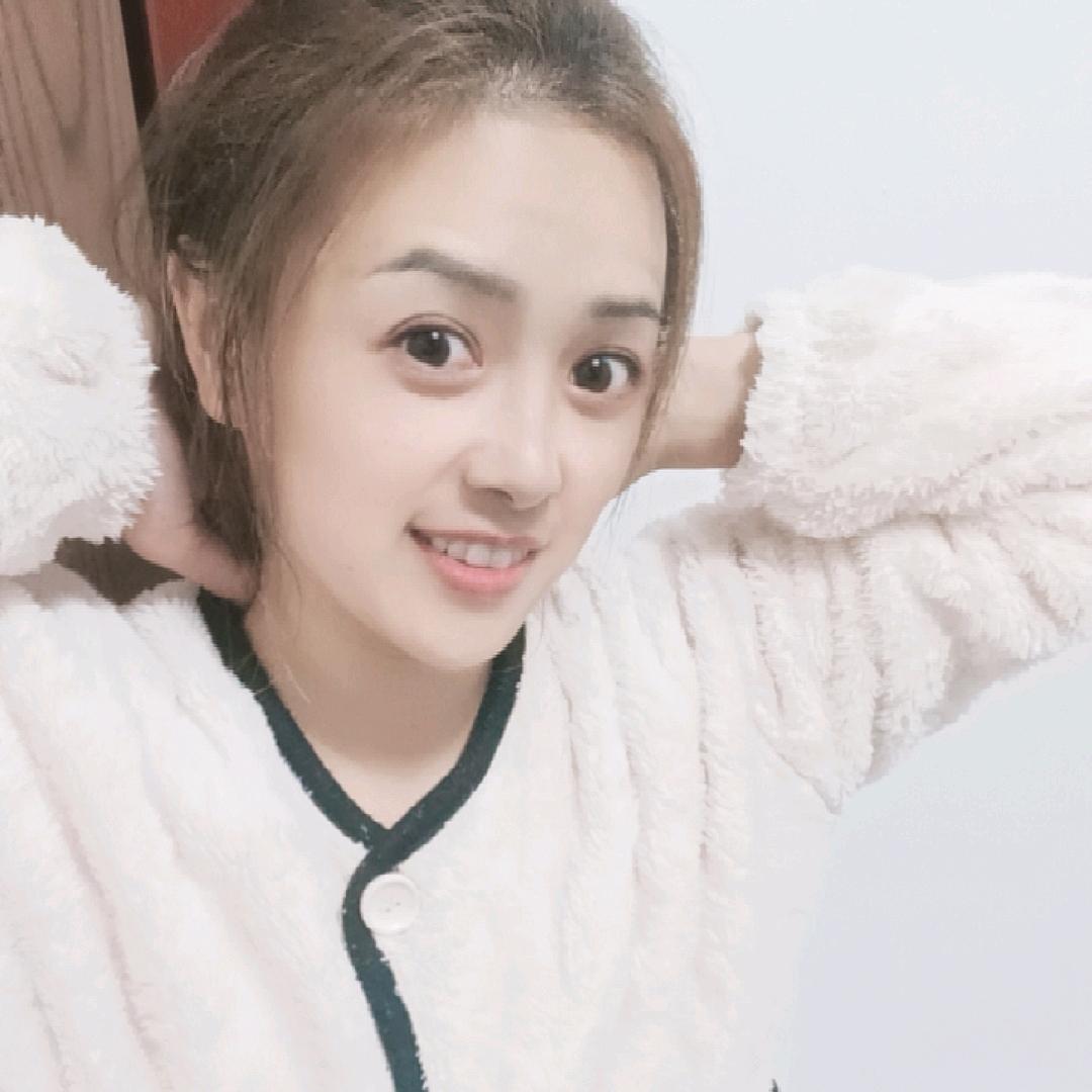 小 芹 菜