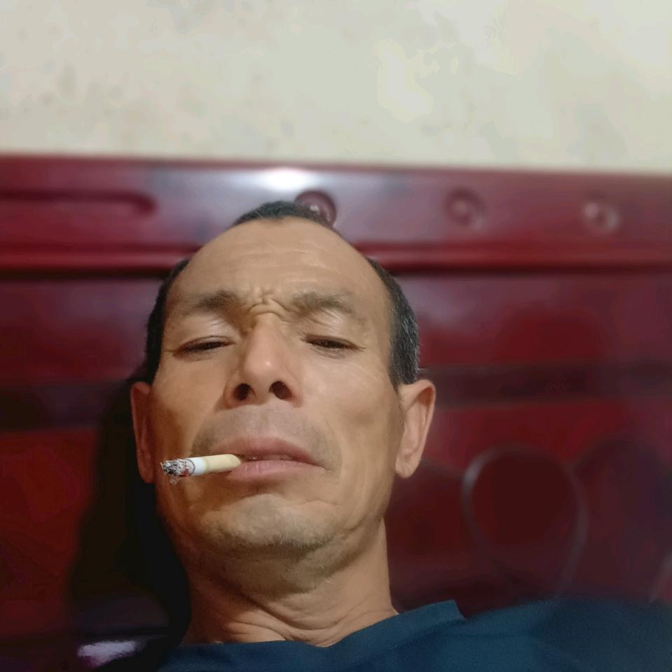 龙良明