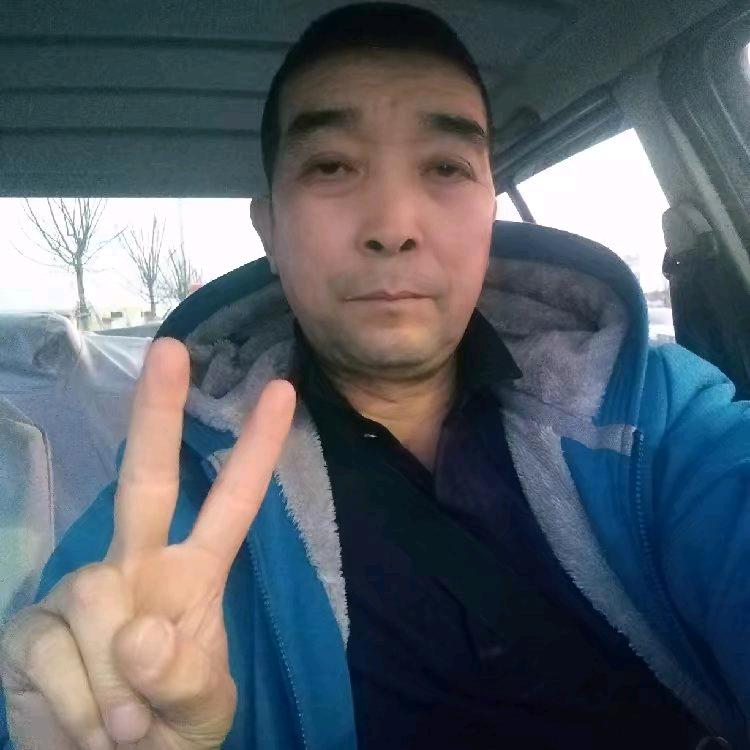 黄萨友